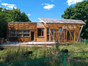 Le bâtiment du Fablab construit par AAA en 2021